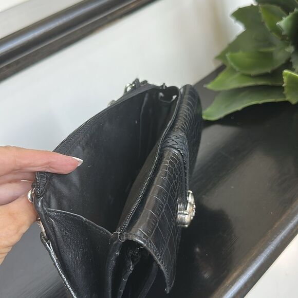 Brighton Genuine Leather Crossbody Shoulder Wallet Clutch Croc Heart Accent - Picture 9 of 9